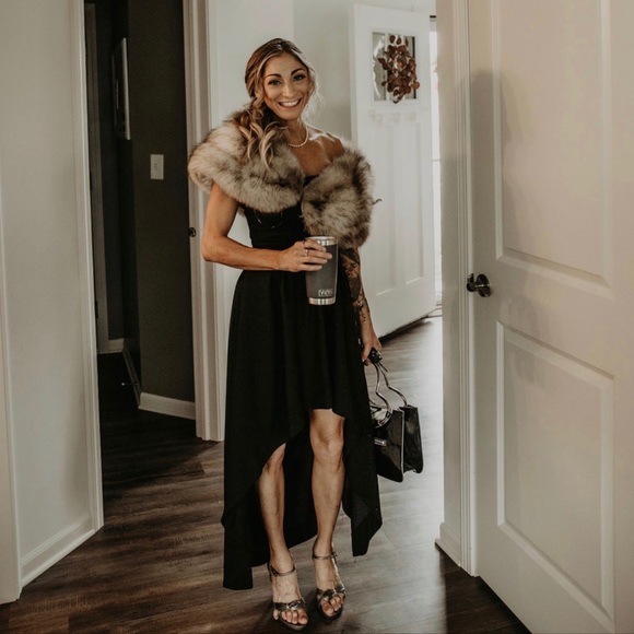 Meet your Posher, Megan - Picture 1 of 1